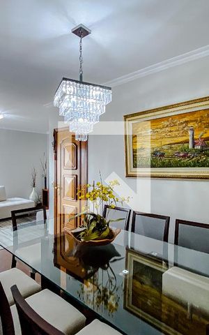 Apartamento à venda com 129m², 4 quartos e 4 vagasSala