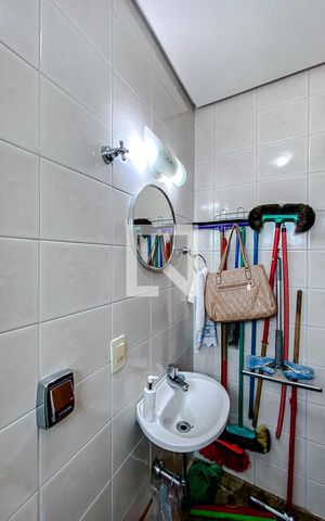 Apartamento à venda com 129m², 4 quartos e 4 vagasBanheiro de serviço