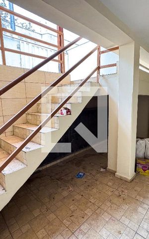 Casa para alugar com 180m², 3 quartos e 2 vagas Casa para alugar com 180m², 3 quartos e 2 vagasCorredor
