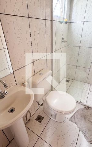 Casa à venda com 358m², 8 quartos e 4 vagas Casa à venda com 358m², 8 quartos e 4 vagasBanheiro de Serviço