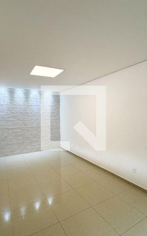 Casa à venda com 358m², 8 quartos e 4 vagas Casa à venda com 358m², 8 quartos e 4 vagasSala