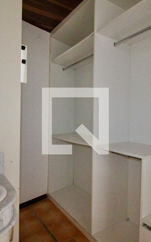 Casa para alugar com 200m², 4 quartos e 2 vagasSuíte 2