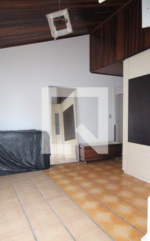 Casa para alugar com 200m², 4 quartos e 2 vagasSuíte 2
