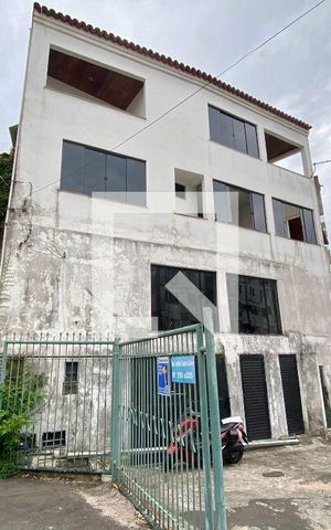 Casa para alugar com 200m², 4 quartos e 2 vagasFachada
