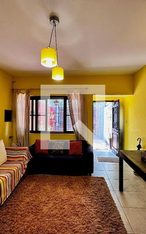 Casa à venda com 114m², 2 quartos e 1 vaga Casa à venda com 114m², 2 quartos e 1 vagaSala