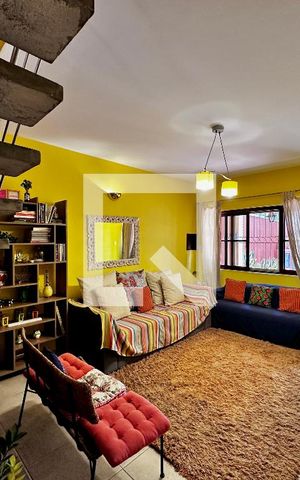 Casa à venda com 114m², 2 quartos e 1 vaga Casa à venda com 114m², 2 quartos e 1 vagaSala