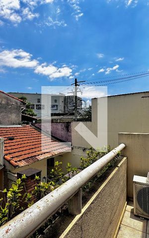 Casa à venda com 114m², 2 quartos e 1 vaga Casa à venda com 114m², 2 quartos e 1 vagaSacada Quarto 1