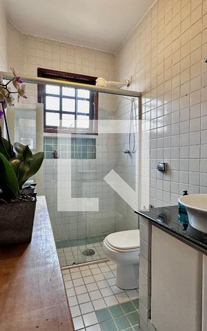 Casa à venda com 114m², 2 quartos e 1 vaga Casa à venda com 114m², 2 quartos e 1 vagaBanheiro
