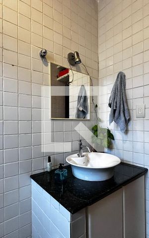 Casa à venda com 114m², 2 quartos e 1 vaga Casa à venda com 114m², 2 quartos e 1 vagaBanheiro