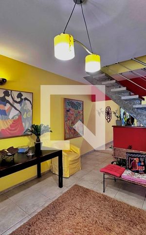 Casa à venda com 114m², 2 quartos e 1 vaga Casa à venda com 114m², 2 quartos e 1 vagaSala