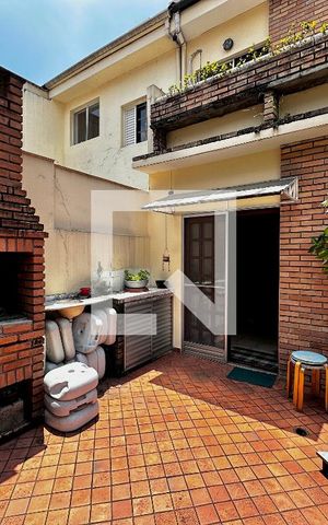 Casa à venda com 114m², 2 quartos e 1 vaga Casa à venda com 114m², 2 quartos e 1 vagaQuintal