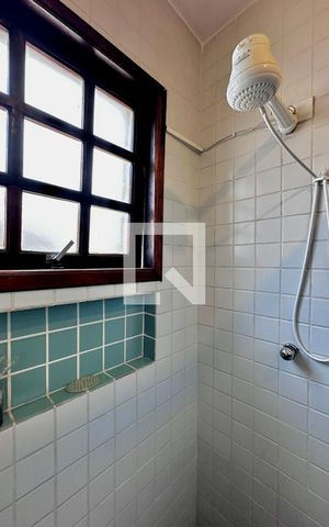 Casa à venda com 114m², 2 quartos e 1 vaga Casa à venda com 114m², 2 quartos e 1 vagaBanheiro
