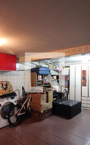 Casa à venda com 260m², 2 quartos e 2 vagasGaragem