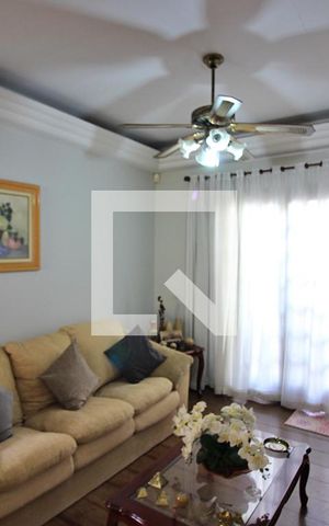 Casa à venda com 260m², 2 quartos e 2 vagasSala 2