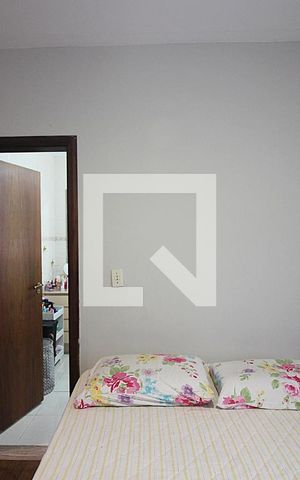 Casa à venda com 260m², 2 quartos e 2 vagasSuíte 1