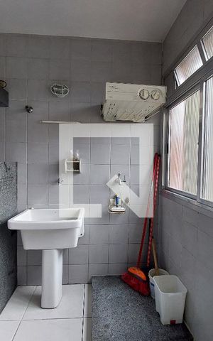 Apartamento para alugar com 180m², 3 quartos e 2 vagas Apartamento para alugar com 180m², 3 quartos e 2 vagasÁrea de Serviço