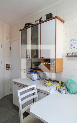 Apartamento à venda com 136m², 4 quartos e 2 vagas Apartamento à venda com 136m², 4 quartos e 2 vagasCozinha