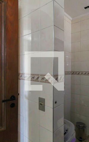 Apartamento à venda com 136m², 4 quartos e 2 vagas Apartamento à venda com 136m², 4 quartos e 2 vagasBanheiro da Suíte