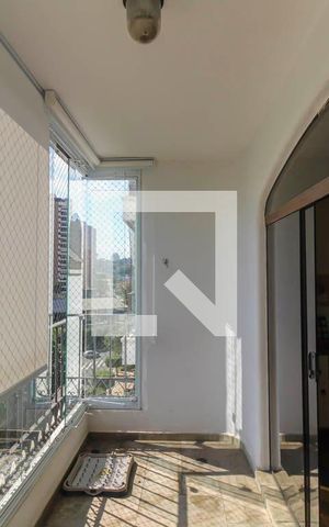 Apartamento à venda com 136m², 4 quartos e 2 vagas Apartamento à venda com 136m², 4 quartos e 2 vagasVaranda da Sala