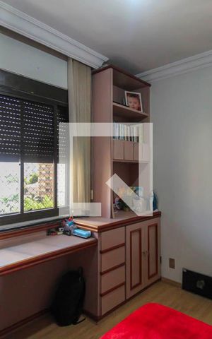 Apartamento à venda com 136m², 4 quartos e 2 vagas Apartamento à venda com 136m², 4 quartos e 2 vagasQuarto 2