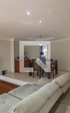 Apartamento à venda com 136m², 4 quartos e 2 vagas Apartamento à venda com 136m², 4 quartos e 2 vagasSala