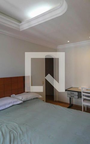 Apartamento à venda com 136m², 4 quartos e 2 vagas Apartamento à venda com 136m², 4 quartos e 2 vagasSuite