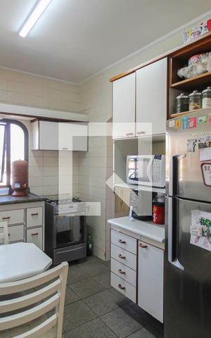 Apartamento à venda com 136m², 4 quartos e 2 vagas Apartamento à venda com 136m², 4 quartos e 2 vagasCozinha