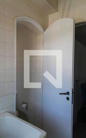 Apartamento à venda com 136m², 4 quartos e 2 vagas Apartamento à venda com 136m², 4 quartos e 2 vagasÁrea de Serviço