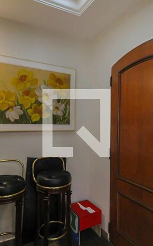 Apartamento à venda com 136m², 4 quartos e 2 vagas Apartamento à venda com 136m², 4 quartos e 2 vagasHall de entrada