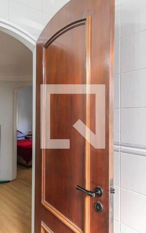 Apartamento à venda com 136m², 4 quartos e 2 vagas Apartamento à venda com 136m², 4 quartos e 2 vagasBanheiro