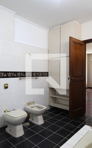 Apartamento para alugar com 190m², 3 quartos e 2 vagasBanheiro da Suíte