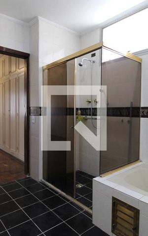 Apartamento para alugar com 190m², 3 quartos e 2 vagasBanheiro da Suíte