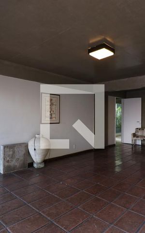 Apartamento para alugar com 117m², 2 quartos e 1 vagaHall
