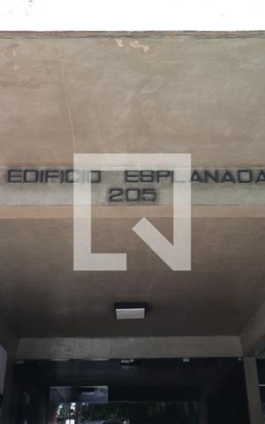 Apartamento para alugar com 117m², 2 quartos e 1 vagaFachada