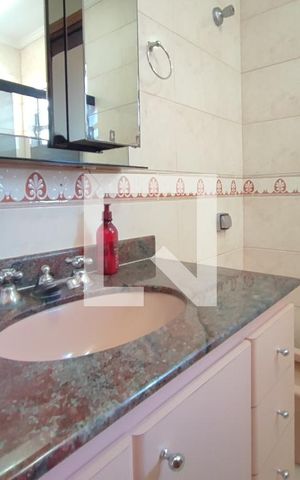 Casa à venda com 260m², 2 quartos e 4 vagas Casa à venda com 260m², 2 quartos e 4 vagasBanheiro Social