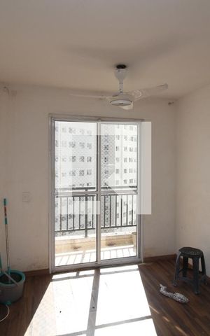 Apartamento à venda com 48m², 2 quartos e 1 vagaSala de TV