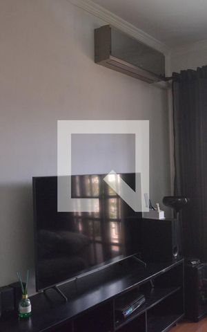Apartamento à venda com 64m², 2 quartos e 2 vagasSala