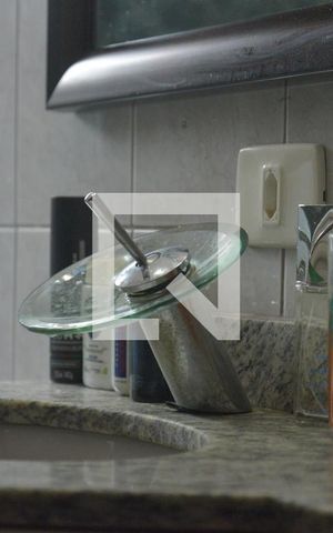 Apartamento à venda com 64m², 2 quartos e 2 vagasBanheiro Social