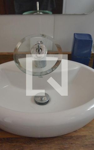 Apartamento à venda com 64m², 2 quartos e 2 vagasBanheiro da Suíte