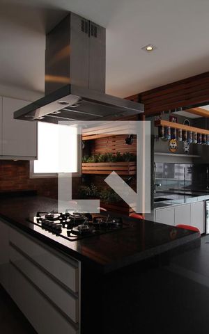 Apartamento à venda com 204m², 4 quartos e 4 vagasCoozinha
