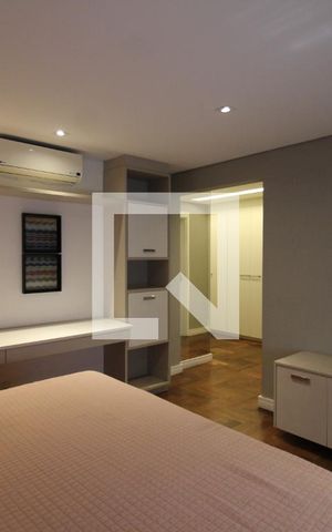 Apartamento à venda com 204m², 4 quartos e 4 vagasSuíte 4