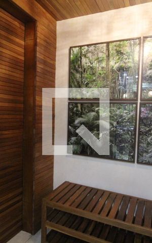 Apartamento à venda com 204m², 4 quartos e 4 vagasHall Privativo
