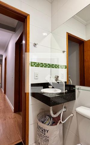 Casa à venda com 156m², 3 quartos e 3 vagas Casa à venda com 156m², 3 quartos e 3 vagasBanheiro