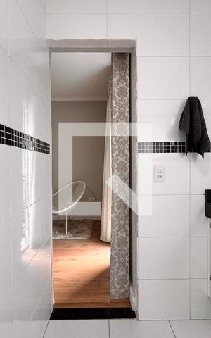 Casa à venda com 156m², 3 quartos e 3 vagas Casa à venda com 156m², 3 quartos e 3 vagasBanheiro da Suíte