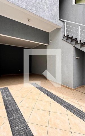Casa à venda com 156m², 3 quartos e 3 vagas Casa à venda com 156m², 3 quartos e 3 vagasGaragem