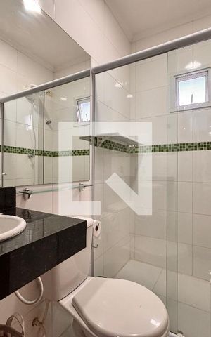 Casa à venda com 156m², 3 quartos e 3 vagas Casa à venda com 156m², 3 quartos e 3 vagasBanheiro
