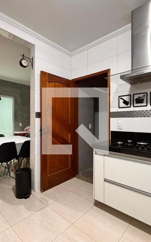 Casa à venda com 156m², 3 quartos e 3 vagas Casa à venda com 156m², 3 quartos e 3 vagasCozinha