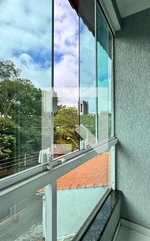 Casa à venda com 156m², 3 quartos e 3 vagas Casa à venda com 156m², 3 quartos e 3 vagasSacada