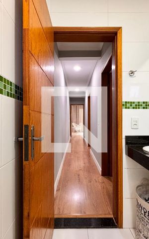 Casa à venda com 156m², 3 quartos e 3 vagas Casa à venda com 156m², 3 quartos e 3 vagasBanheiro