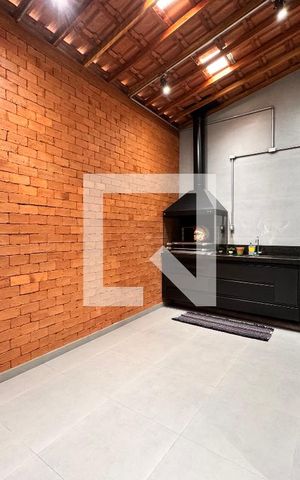 Casa à venda com 156m², 3 quartos e 3 vagas Casa à venda com 156m², 3 quartos e 3 vagasLavanderia/área gourmet